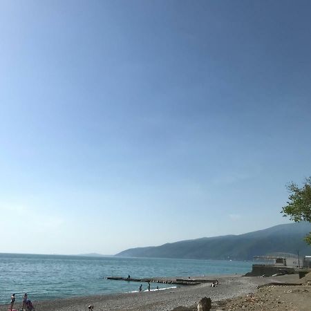 Ainar Hotel Gagra Ngoại thất bức ảnh