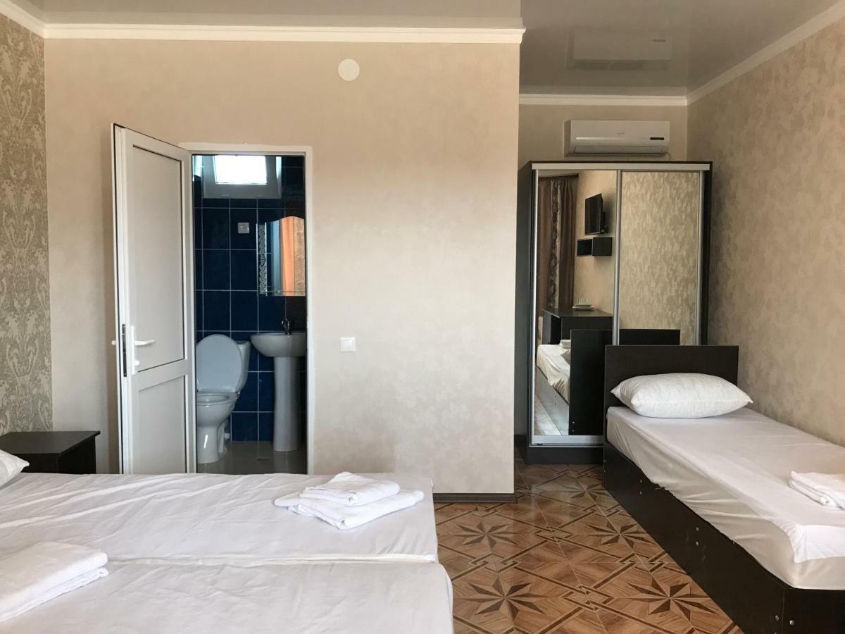 Ainar Hotel Gagra Ngoại thất bức ảnh