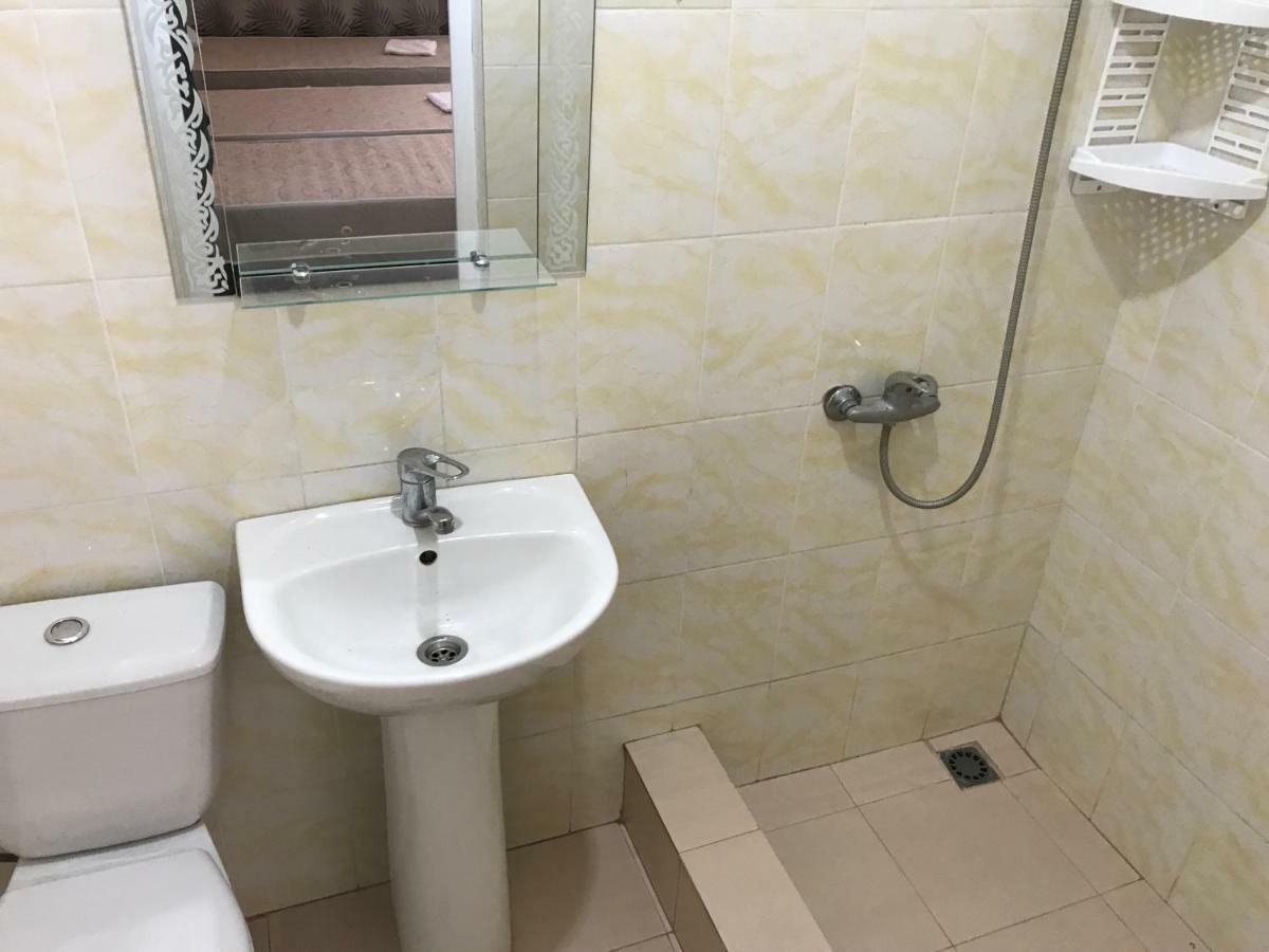 Ainar Hotel Gagra Ngoại thất bức ảnh