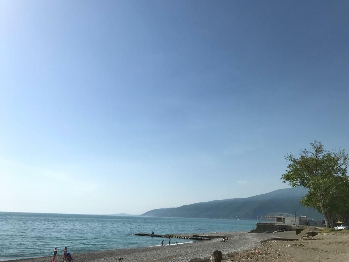 Ainar Hotel Gagra Ngoại thất bức ảnh
