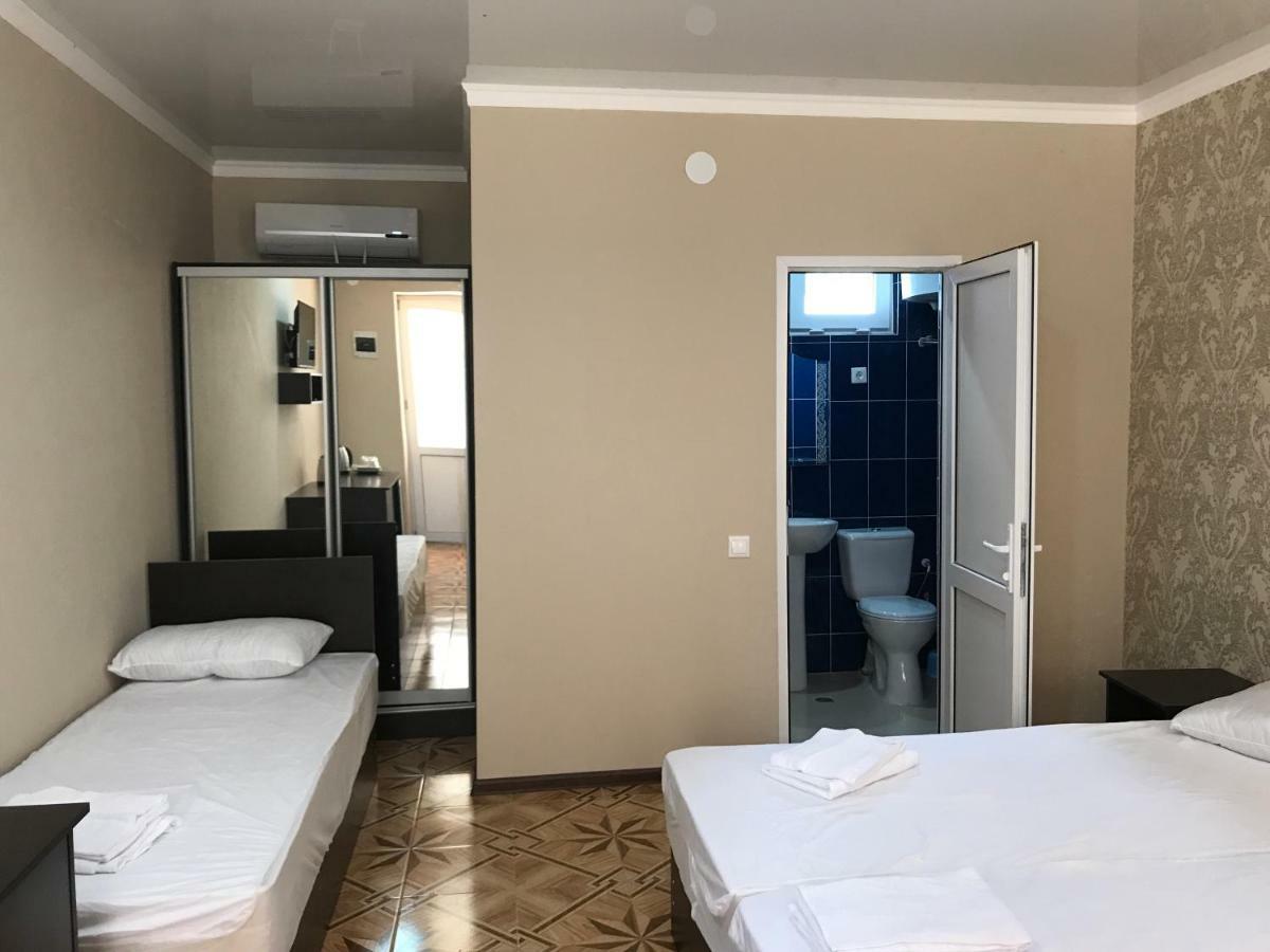 Ainar Hotel Gagra Ngoại thất bức ảnh