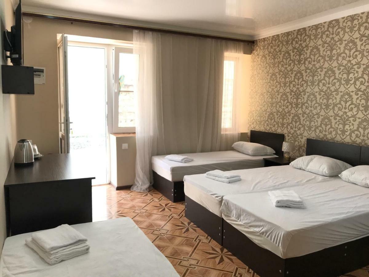 Ainar Hotel Gagra Ngoại thất bức ảnh