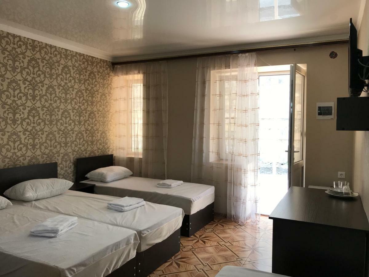 Ainar Hotel Gagra Ngoại thất bức ảnh