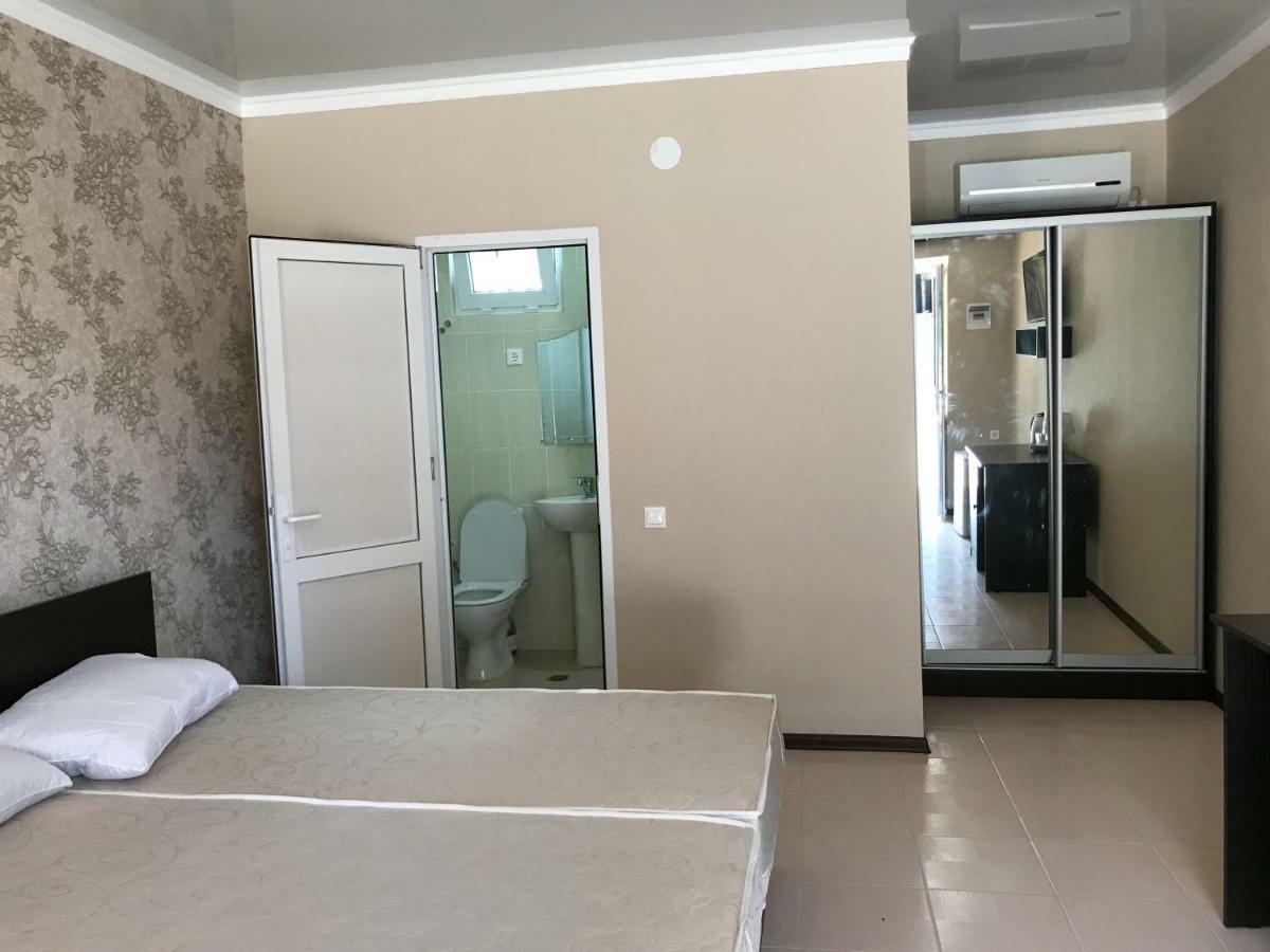 Ainar Hotel Gagra Ngoại thất bức ảnh