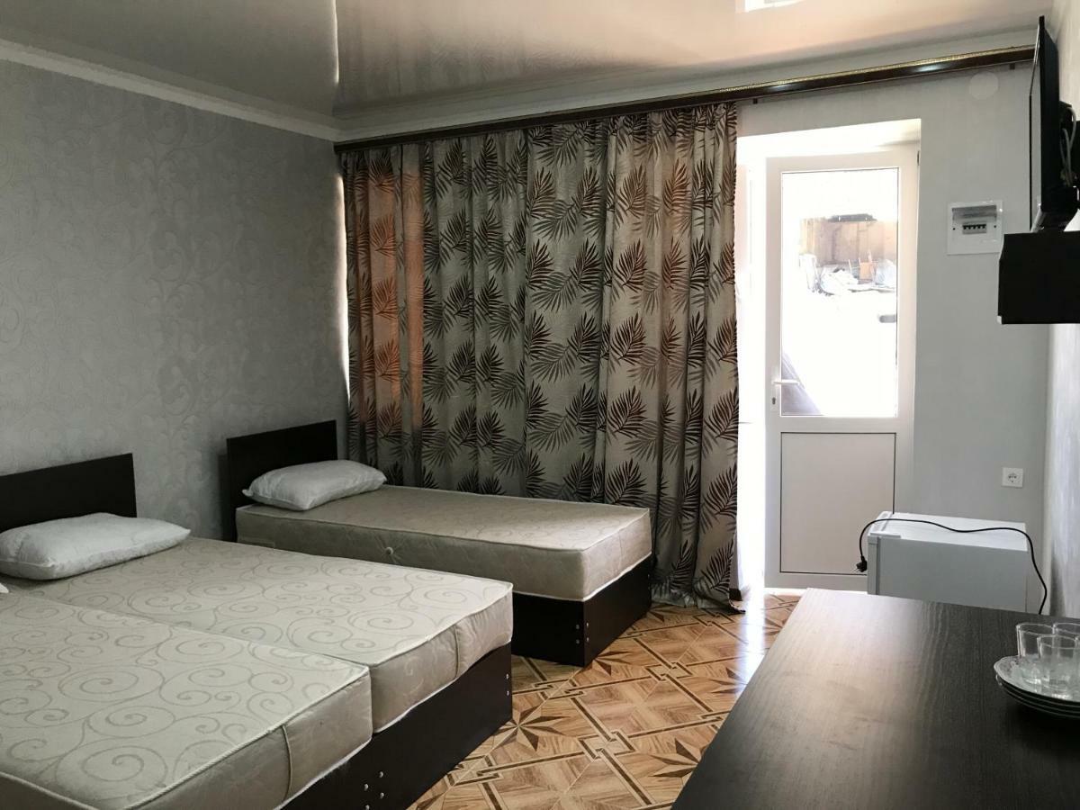 Ainar Hotel Gagra Ngoại thất bức ảnh